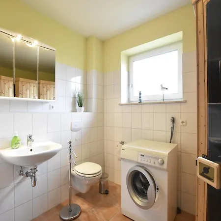 아파트 In 지로우